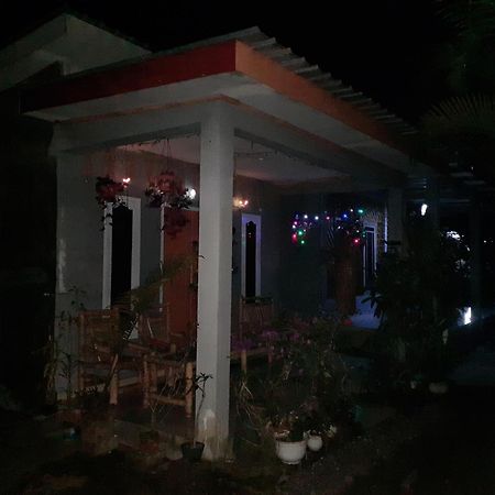 Eltari Homestay 特特巴图 外观 照片