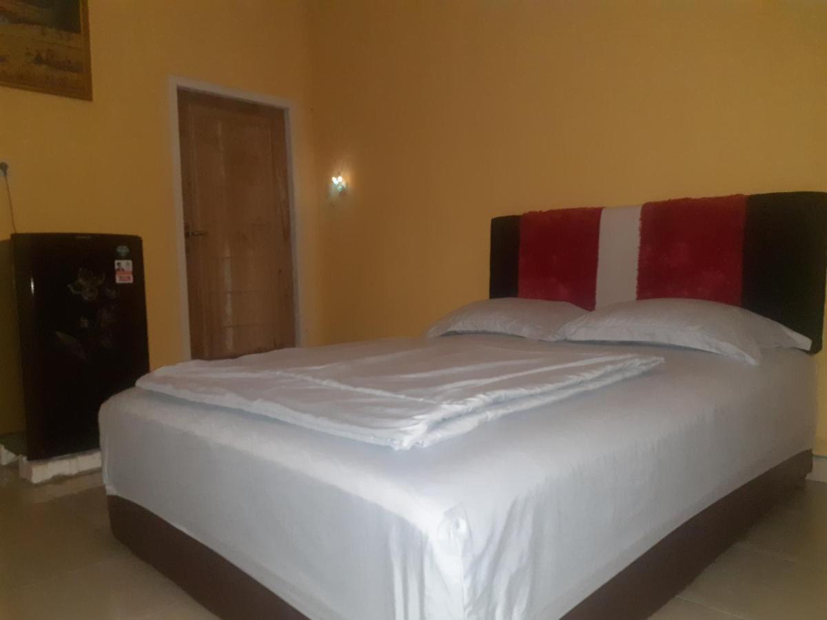 Eltari Homestay 特特巴图 外观 照片